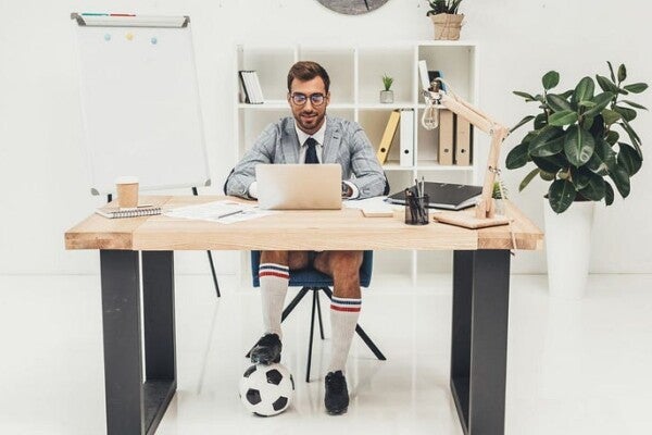 Breaking Good: Focused Work Breaks Boost Productivity breaking good focused work breaks boost productivity img 660de0c6c540c