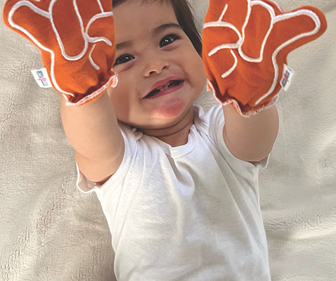 Enterprising Longhorns See Big Business in Little Hands enterprising longhorns see big business in little hands img 660de015add22