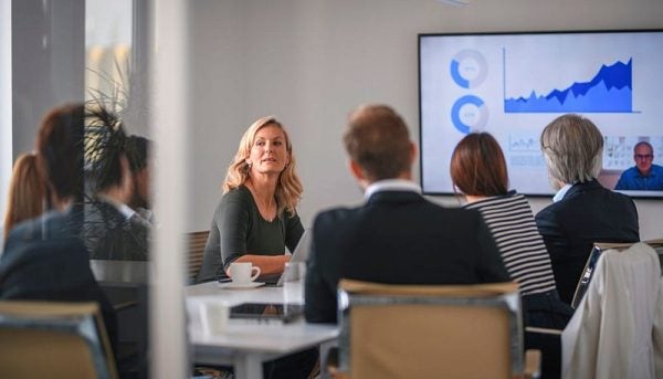 Female Execs Hone Customer Strategy female execs hone customer strategy img 660de0ced6187