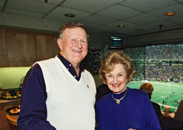 Generous Champion generous champion img 661dafd8c3657