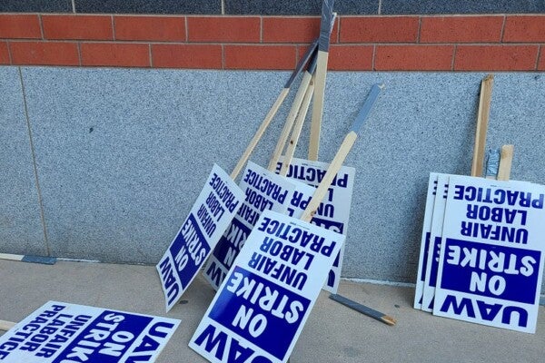 Labor Dispute Disrupts Drivers but May Boost EVs labor dispute disrupts drivers but may boost evs img 660ddfd40b4c5