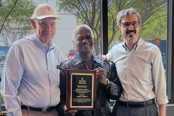 New McCombs Award Honors Herb Miller new mccombs award honors herb miller img 660de04d612ce