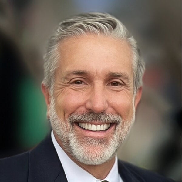 Dave head shot 2023, outdoor formal UT