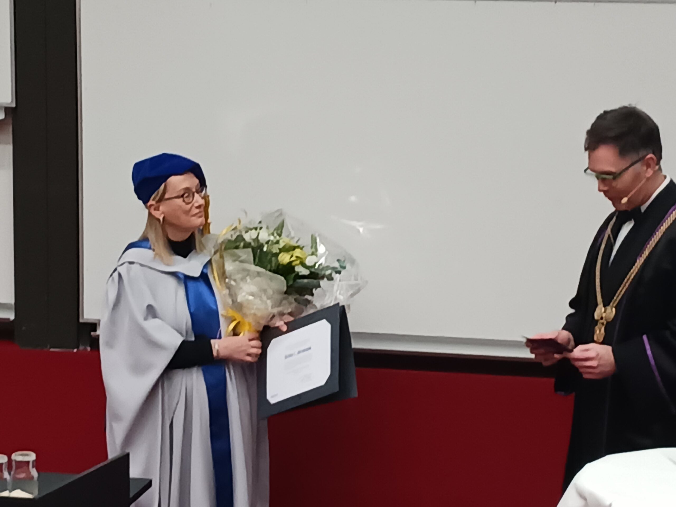 Sirkka recieving award